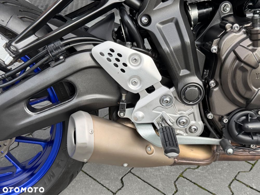 Yamaha MT - 16