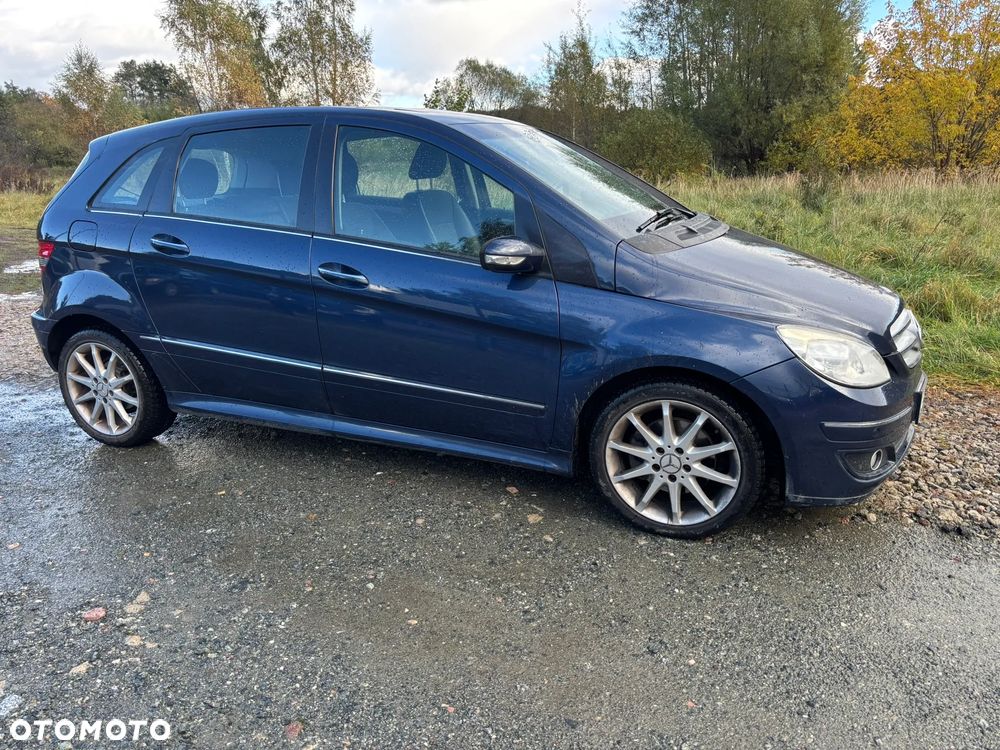 Mercedes-Benz Klasa B 200 Special Edition - 18