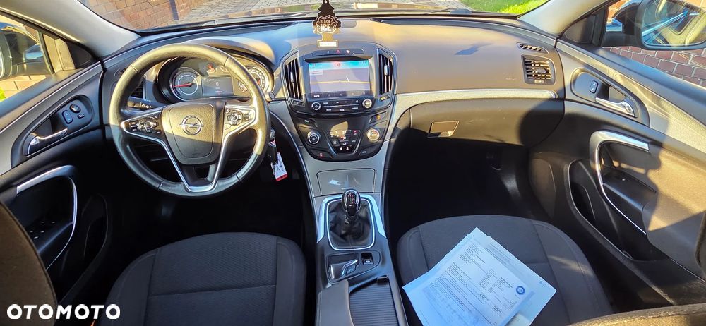 Opel Insignia - 19