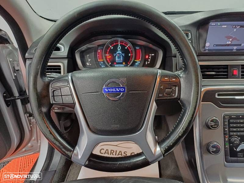 Volvo XC 70 2.0 D4 Momentum Geartronic - 16