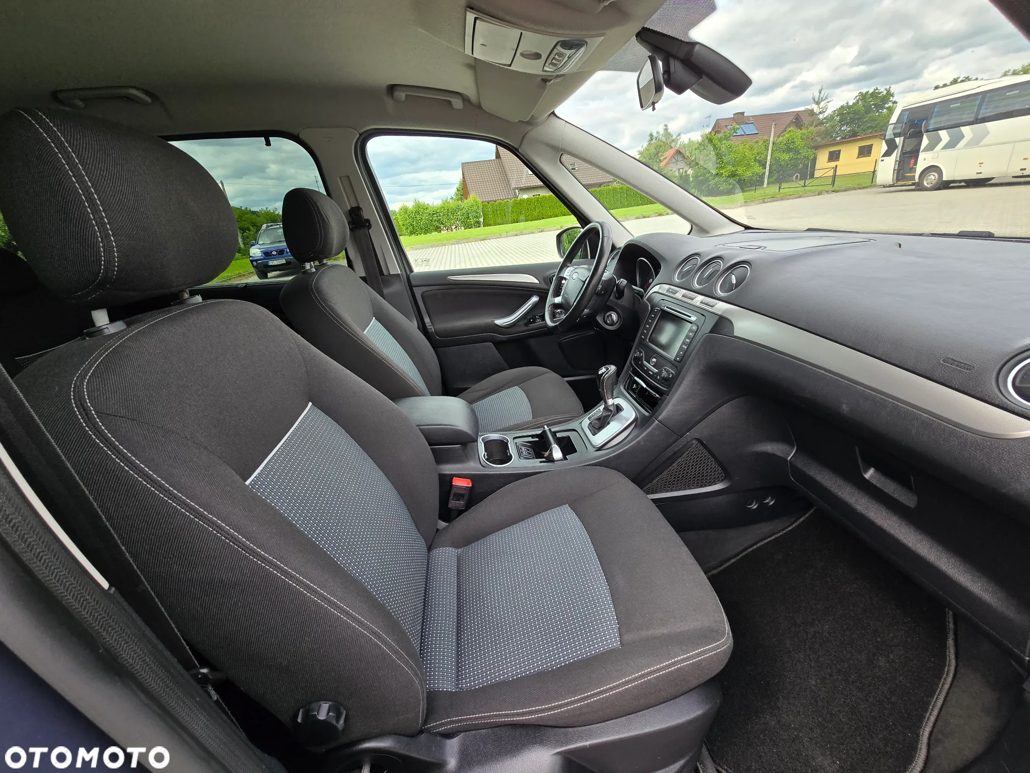 Ford Galaxy - 11