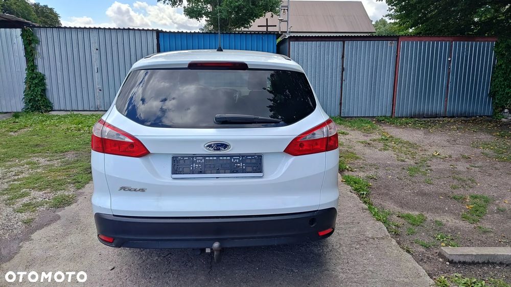 Ford Focus 1.6 TDCi DPF Ambiente - 4