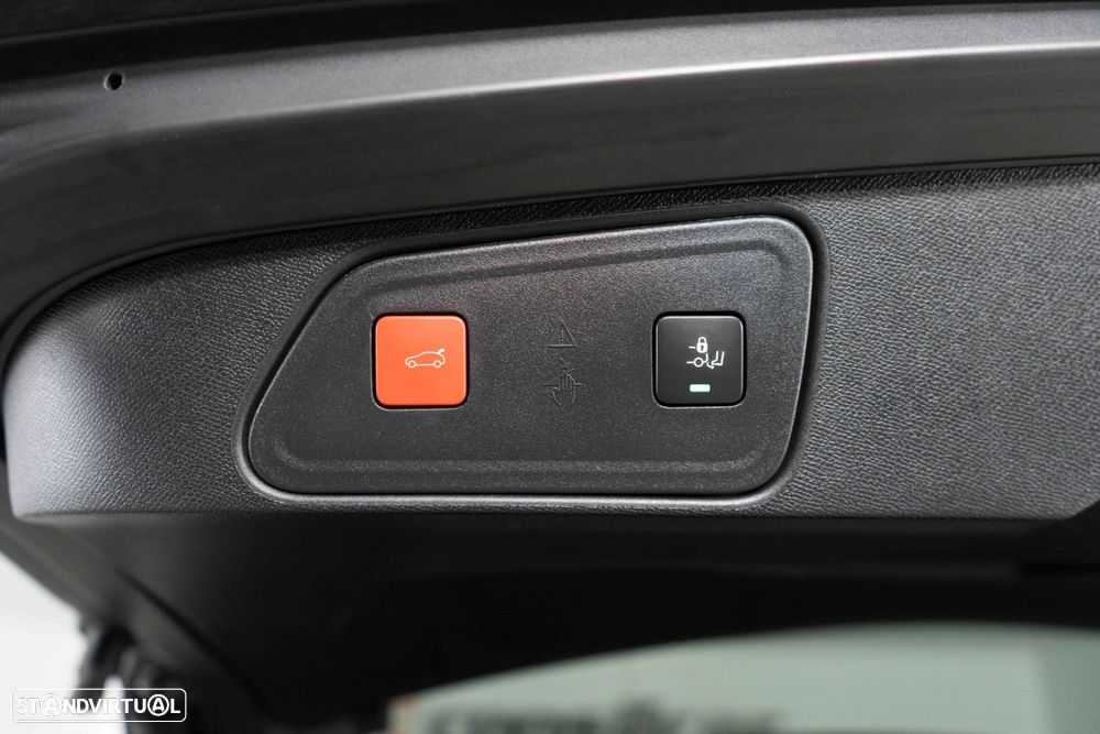 Peugeot 3008 1.6 Hybrid GT e-EAT8 - 26
