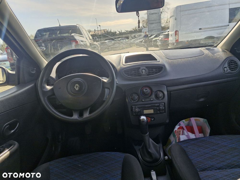 Renault Clio 1.2 16V Expression - 5