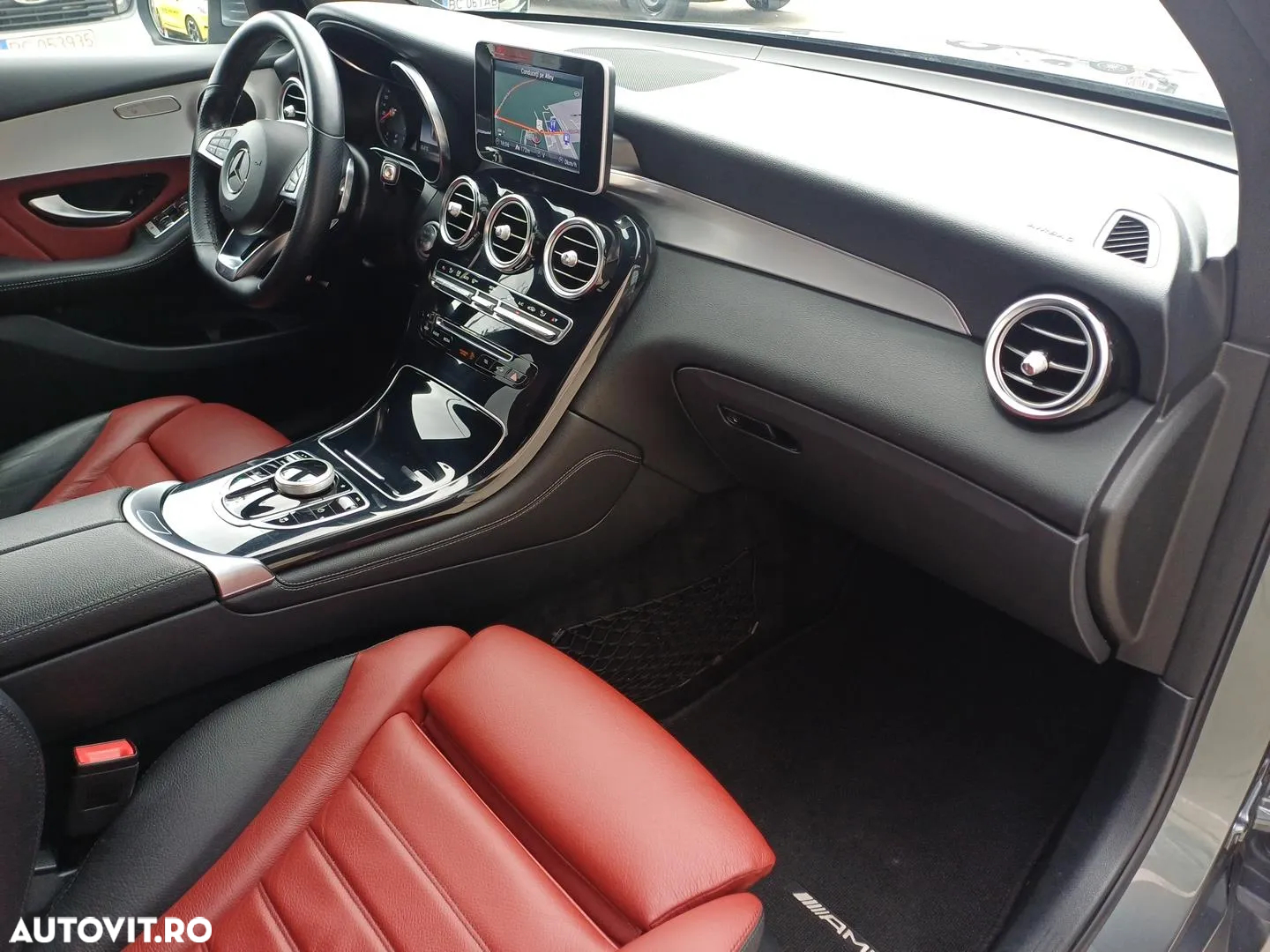 Mercedes-Benz GLC Coupe 250 d 4Matic 9G-TRONIC AMG Line - 24