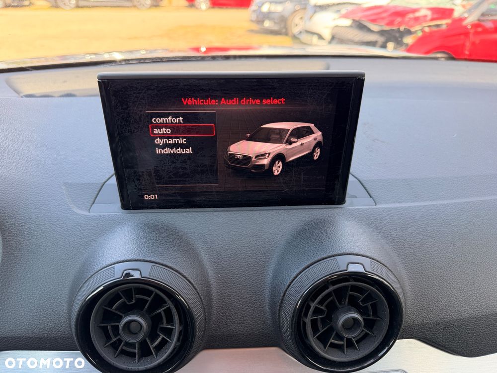 Audi Q2 30 TFSI Advanced - 27