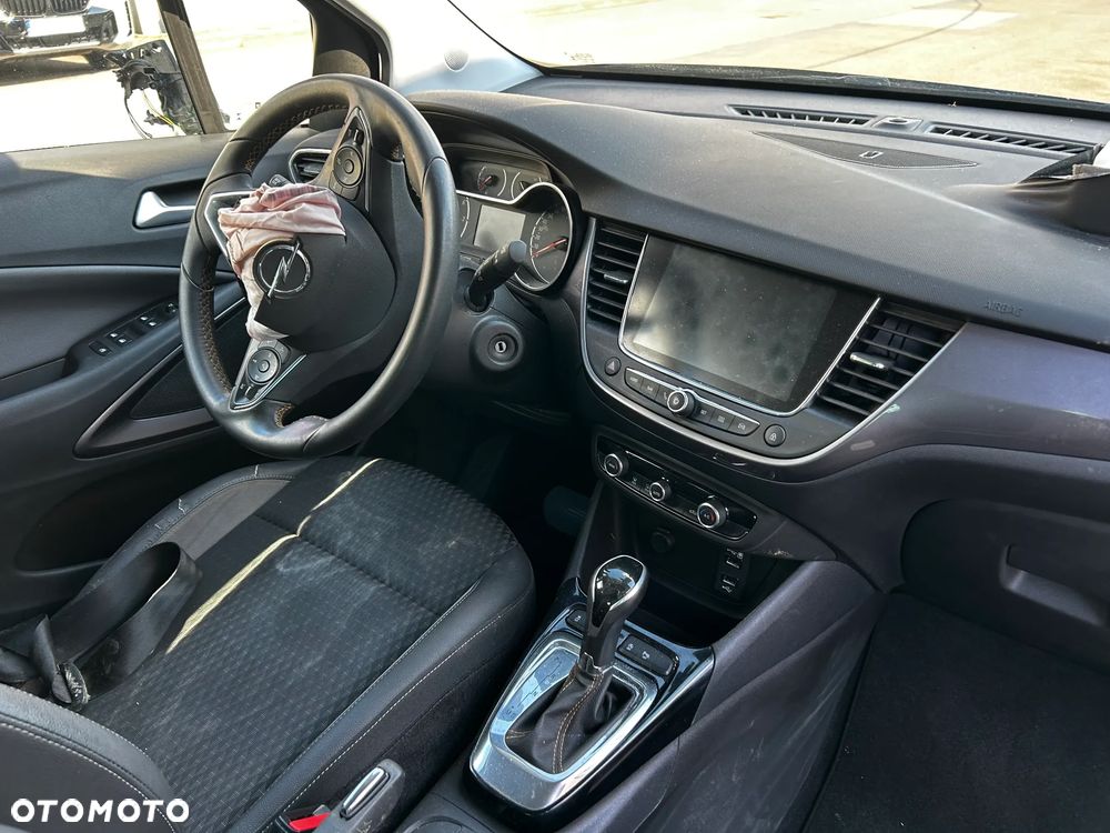 Opel Crossland X - 14