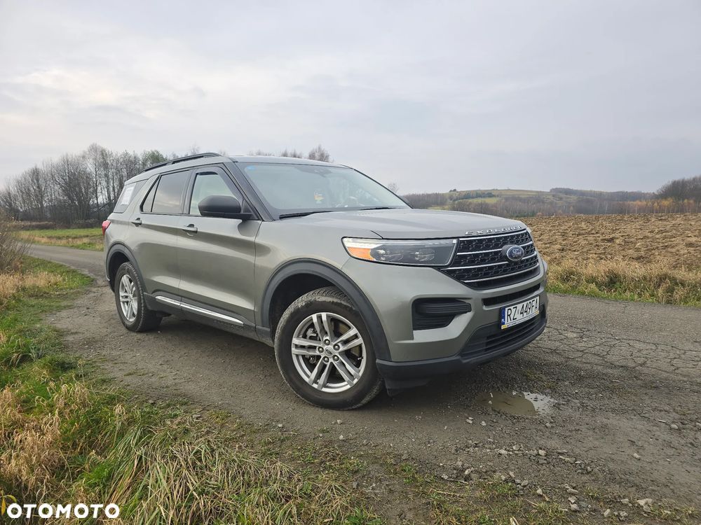 Ford Explorer - 1