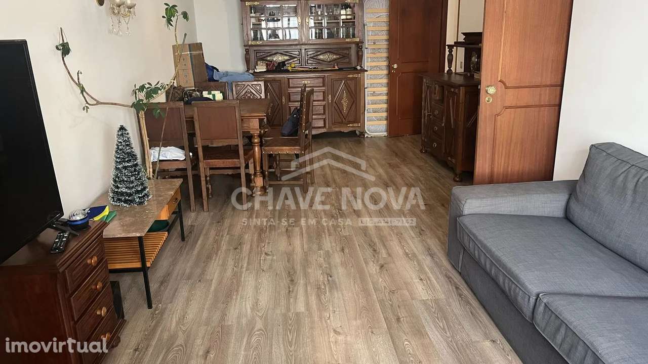 T2 c/ Garagem Box, próximo ao Estádio do Porto - Grande imagem: 2/12