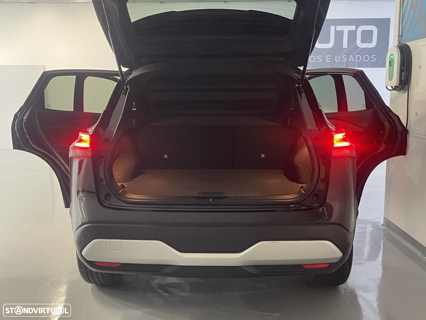 Nissan Qashqai 1.3 DIG-T N-Connecta LED Xtronic - 36