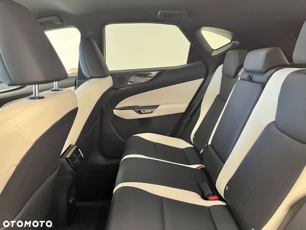 Lexus NX 450h+ Prestige AWD - 12