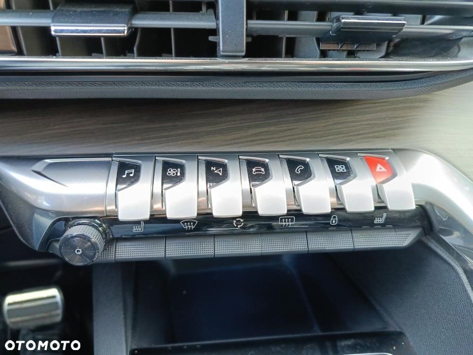 Peugeot 5008 - 16