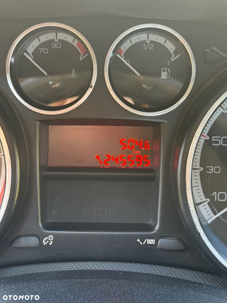 Peugeot 308 1.6 HDi Premium - 6