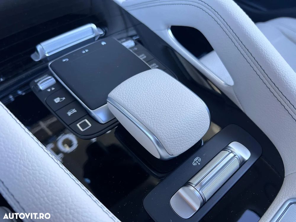 Mercedes-Benz GLS - 15