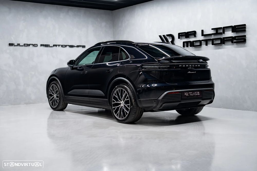 Porsche Macan Electric 4 - 9