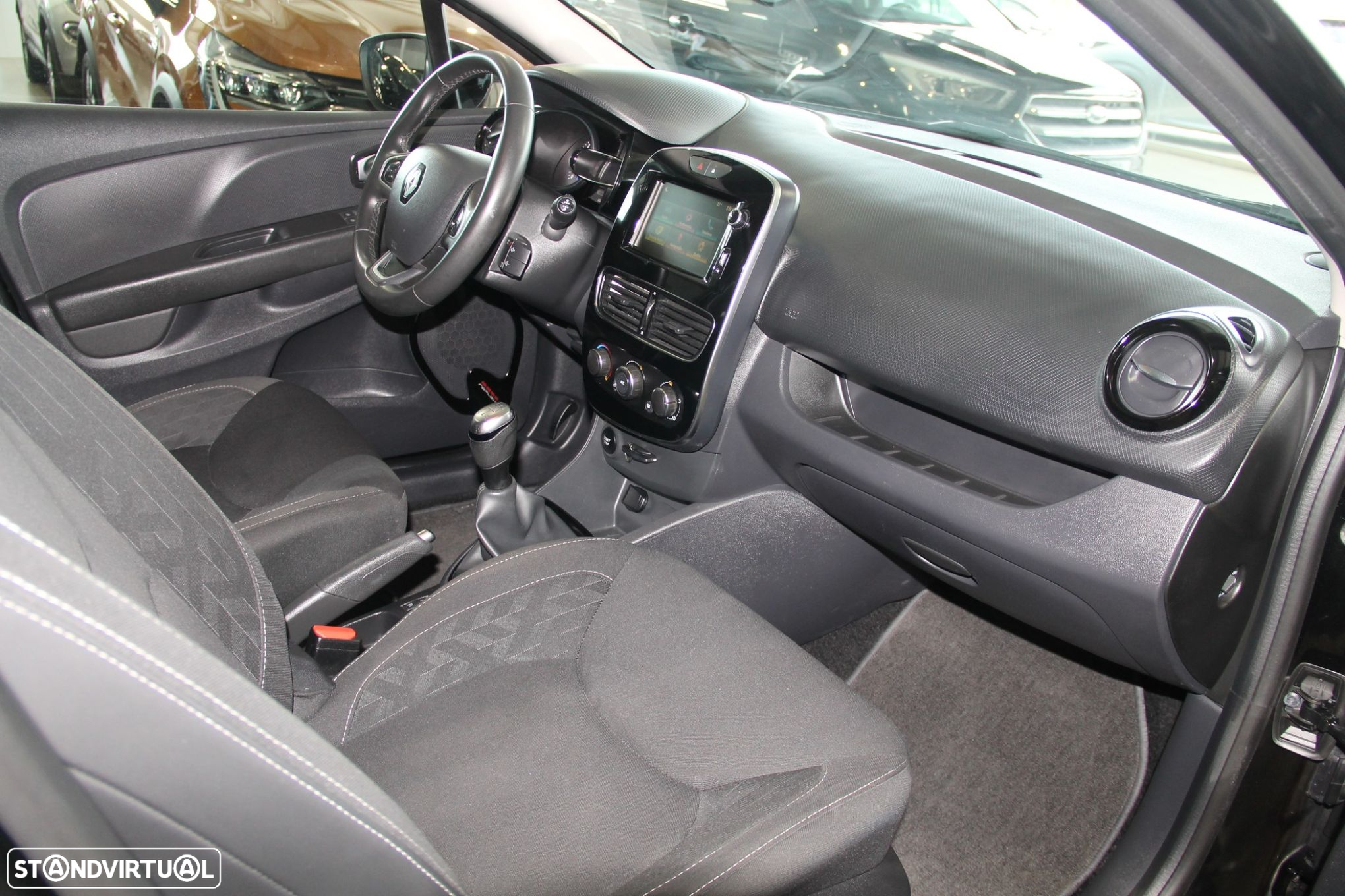 Renault Clio Sport Tourer 1.5 dCi Limited - 10