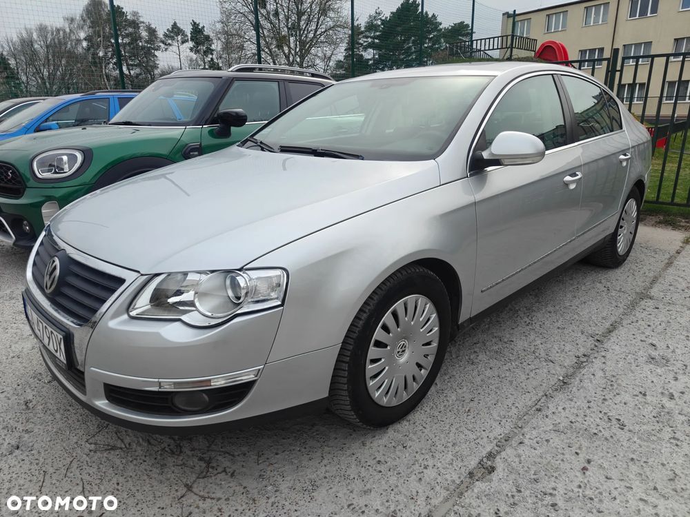 Volkswagen Passat 2.0 TDI DPF DSG Comfortline - 1