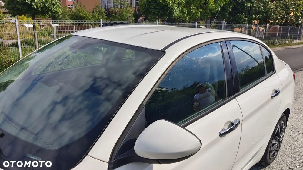 Fiat Tipo 1.4 16V Easy - 9