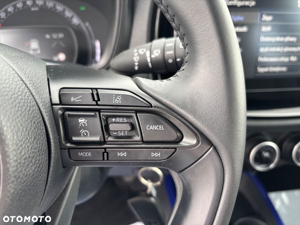Toyota Aygo X Business Edition - 28