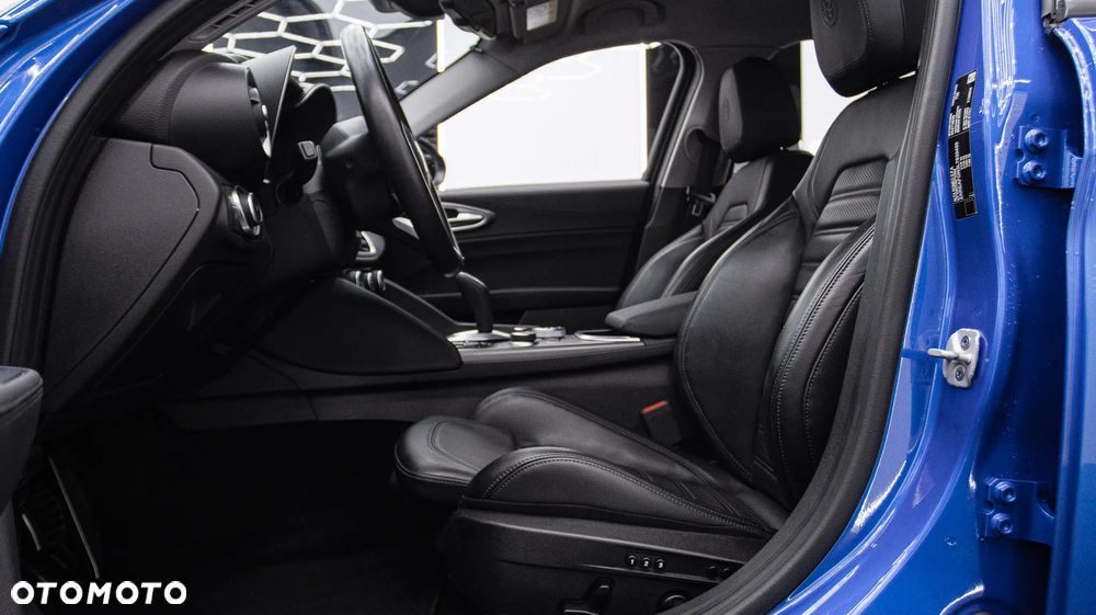 Alfa Romeo Giulia 2.0 Turbo Veloce - 19