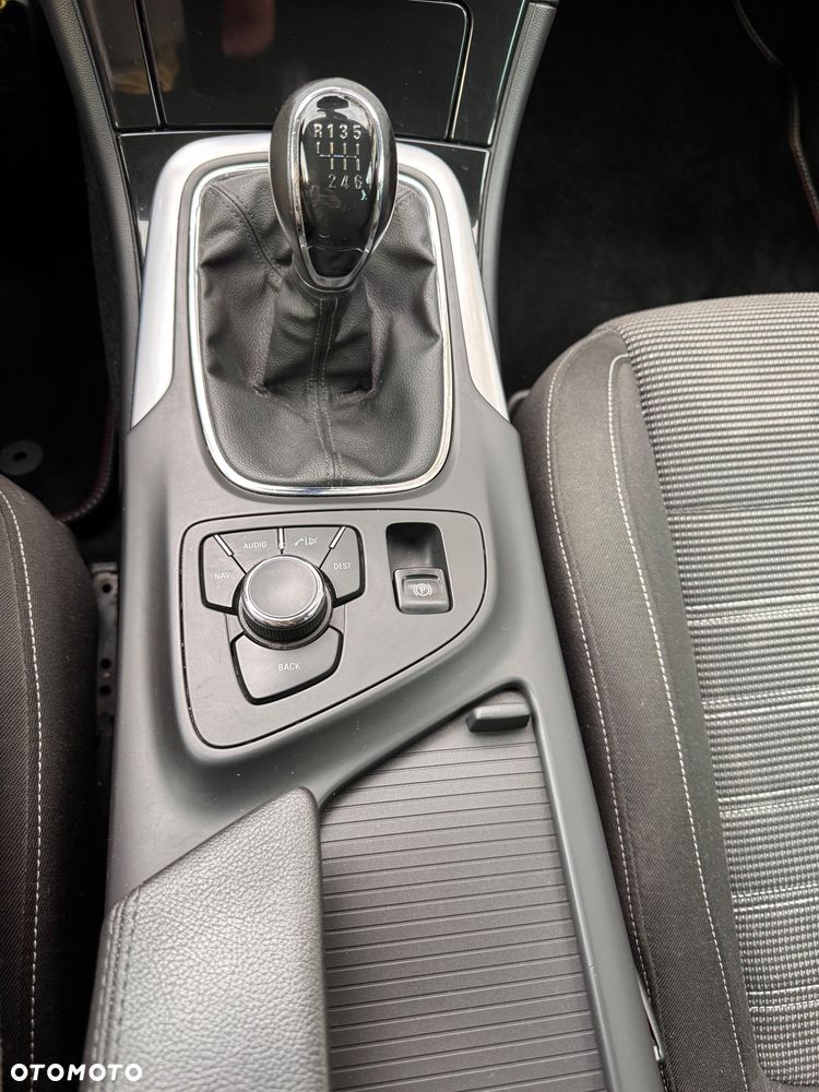 Opel Insignia 2.0 CDTI - 13