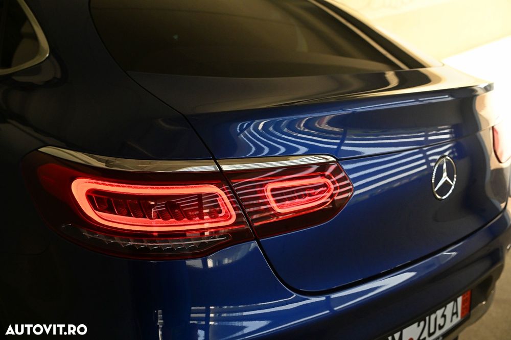 Mercedes-Benz GLC 300 4Matic 9G-TRONIC Exclusive - 16