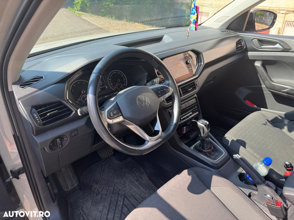 Volkswagen T-Cross - 5