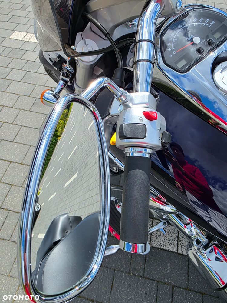 Suzuki Intruder - 16