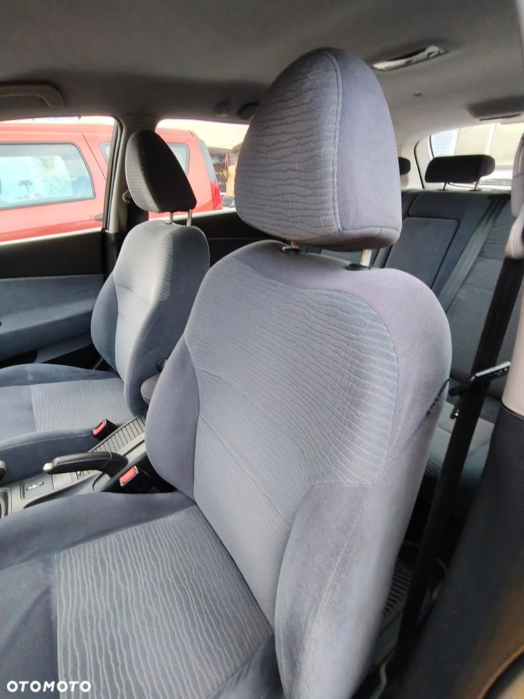 Nissan Primera 1.8 Visia - 4