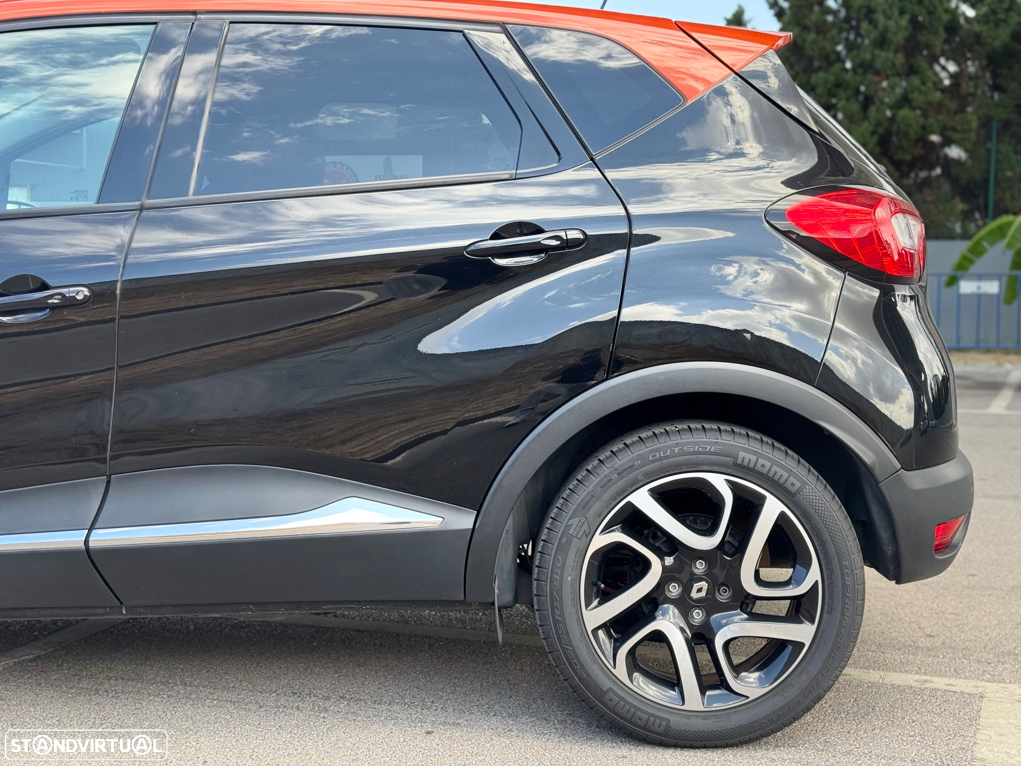 Renault Captur 1.2 TCe Exclusive EDC - 3