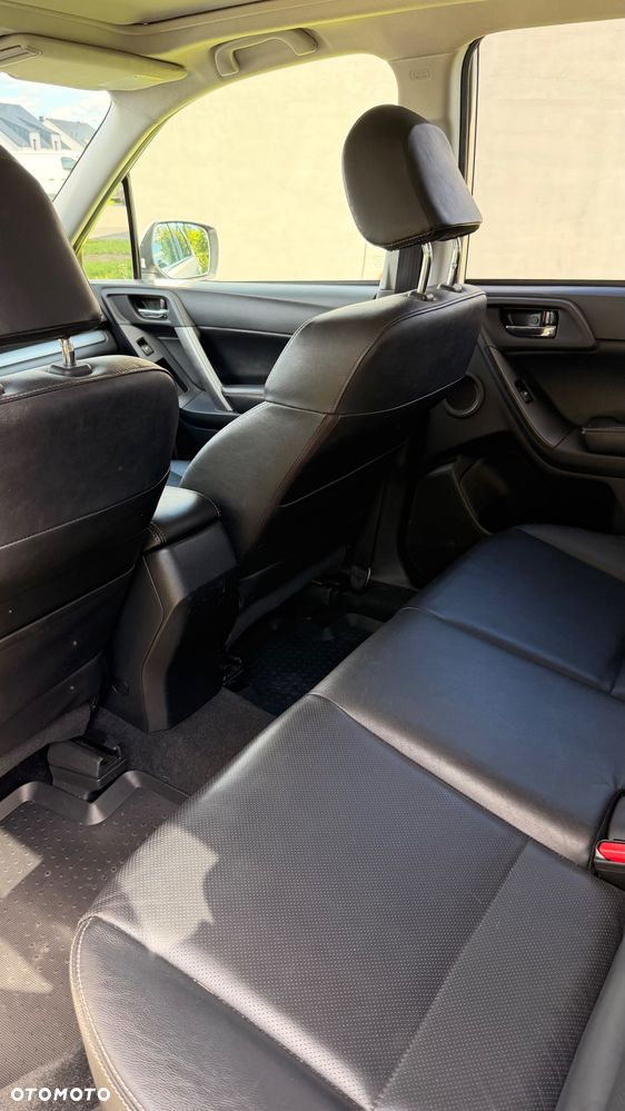Subaru Forester 2.0XT Platinum Lineartronic - 12