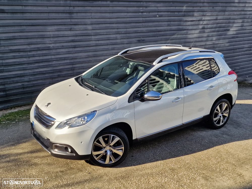 Peugeot 2008 1.2 PureTech Allure - 4