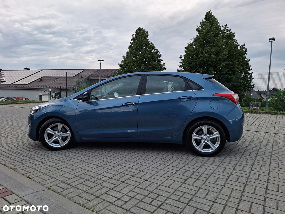 Hyundai i30 blue 1.6 GDI Trend - 35