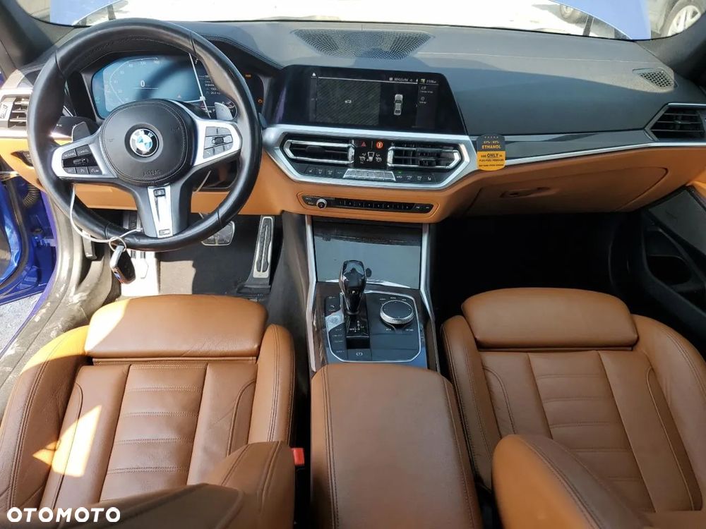BMW Seria 3 330i xDrive M Sport - 9