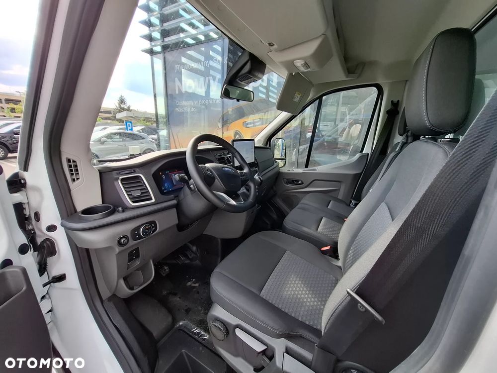 Ford Transit - 10