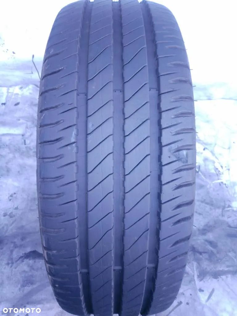 Michelin Agilis 3 215/65 R16C 106/104T 2022 8-8.5mm - 1