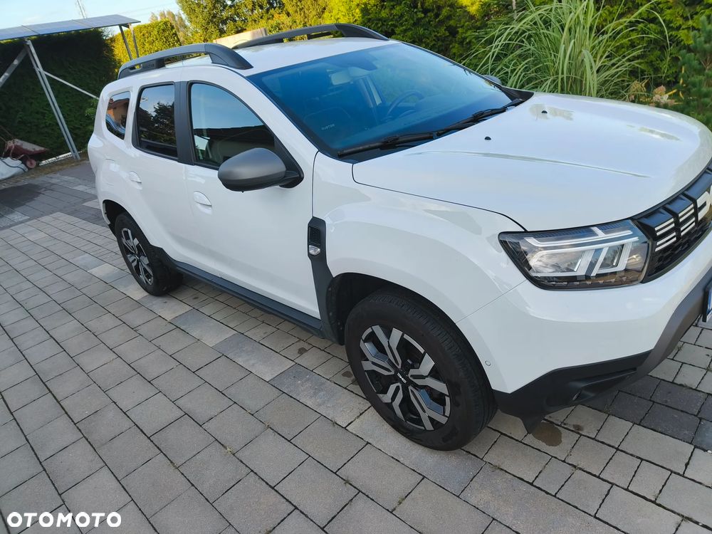 Dacia Duster 2023 photo 2