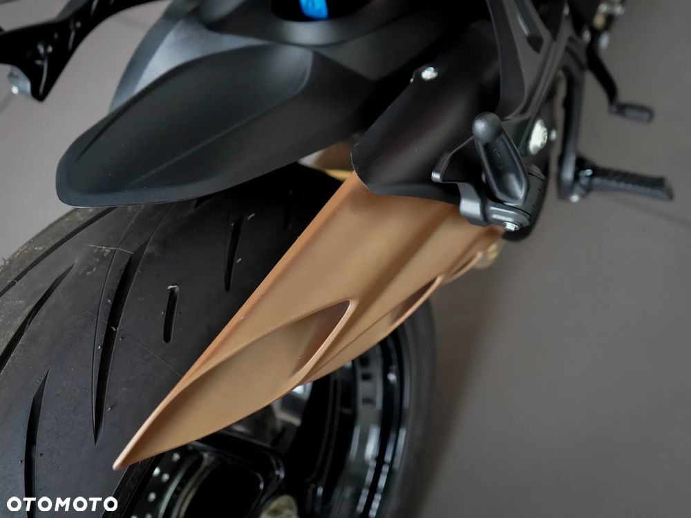 MV AGUSTA Brutale - 19