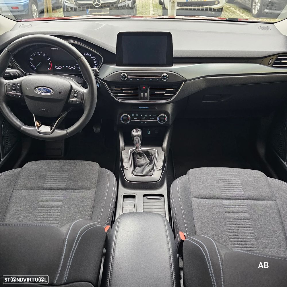 Ford Focus 1.0 EcoBoost Active - 12