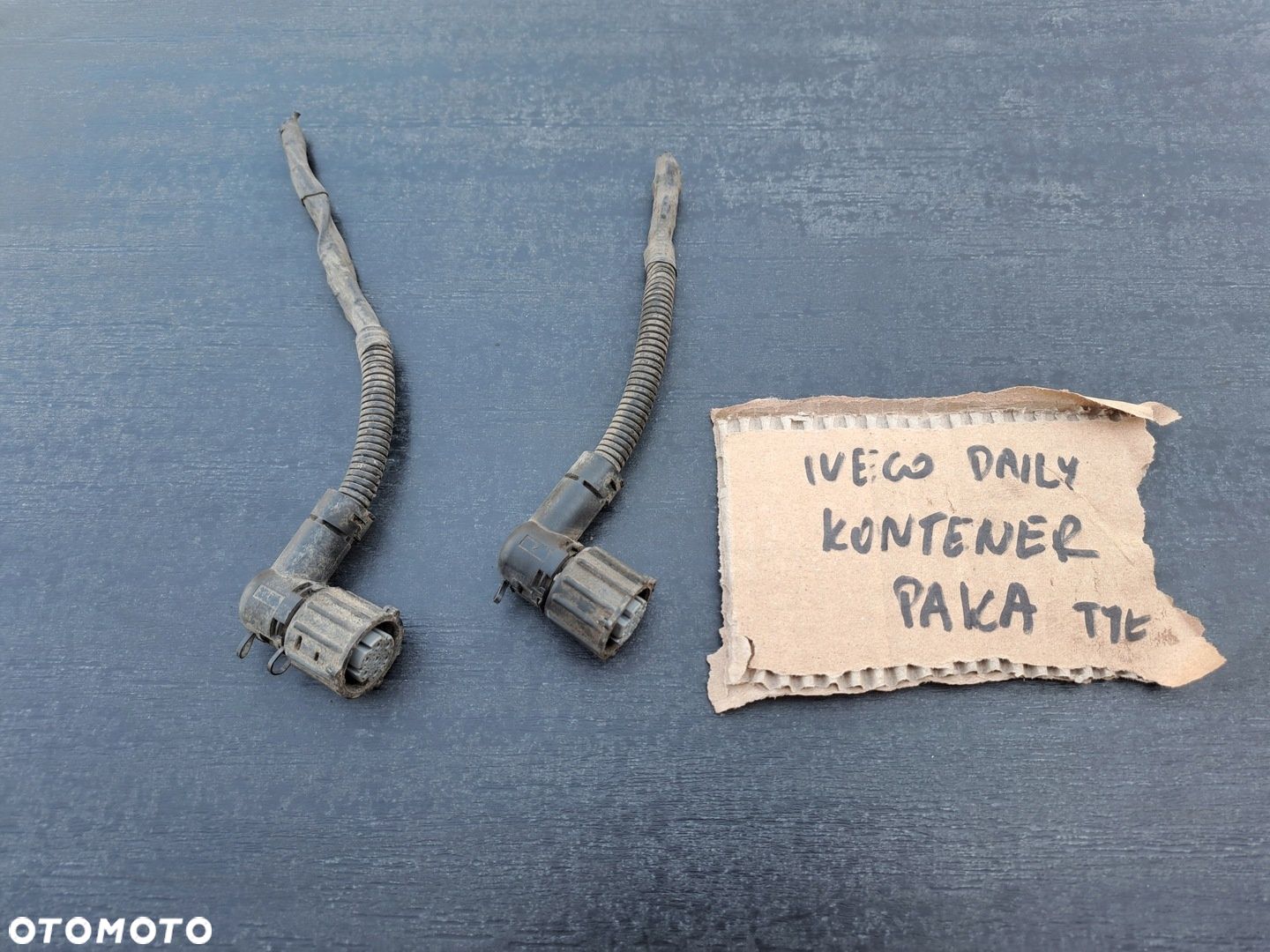 IVECO DAILY PAKA KABINA KONTENER WTYCZKA LAMPY TYŁ TYLNEJ - 1