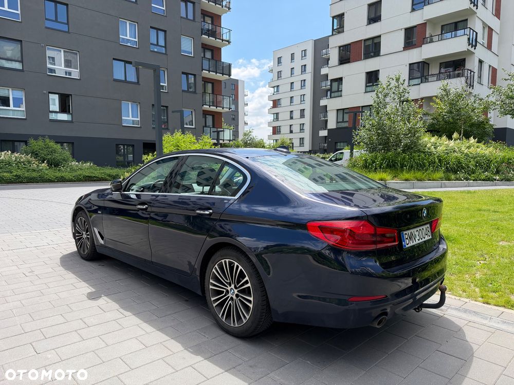 BMW Seria 5 520d xDrive Sport Line - 4