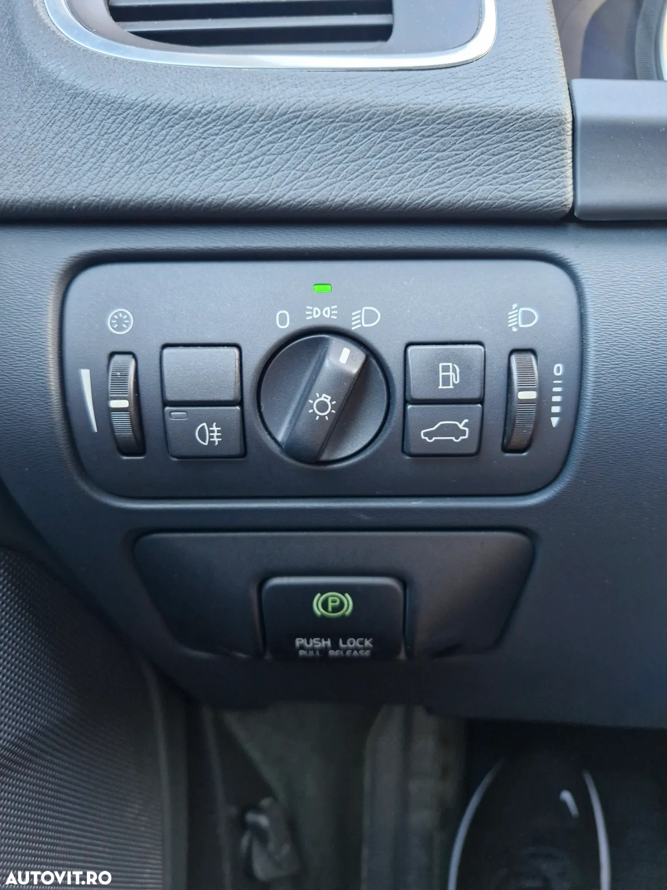 Volvo V60 T4 Basic - 24