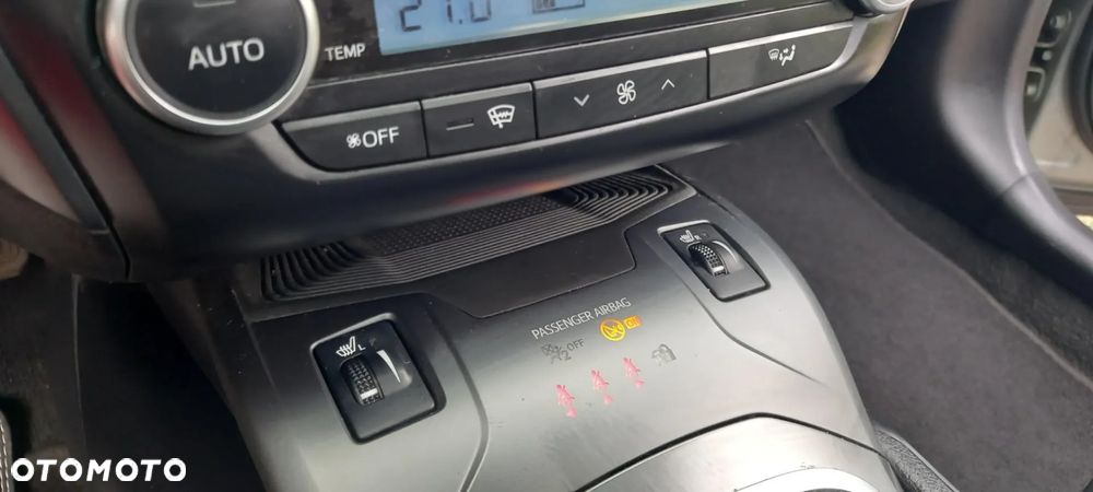 Toyota Avensis 1.8 Business Edition - 21