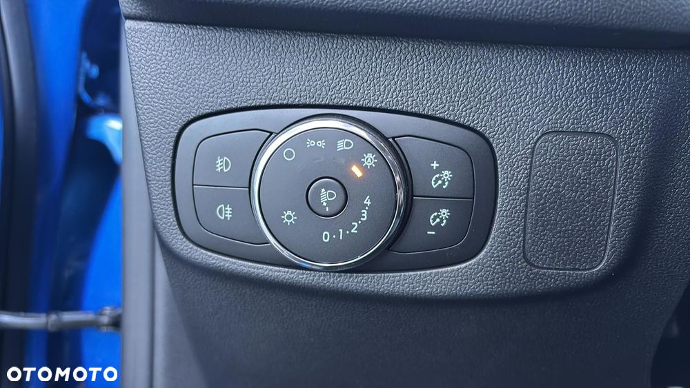 Ford Focus 1.0 EcoBoost Hybrid ST-LINE X - 15