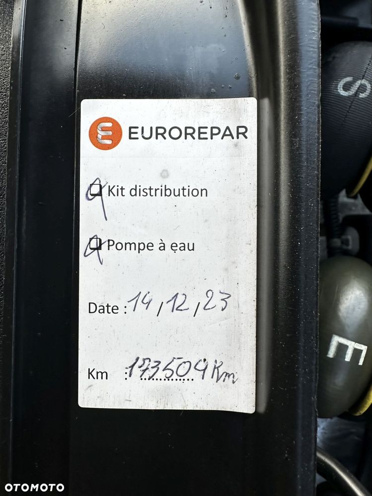 Citroën C4 BlueHDi 120 Stop&Start Shine - 23