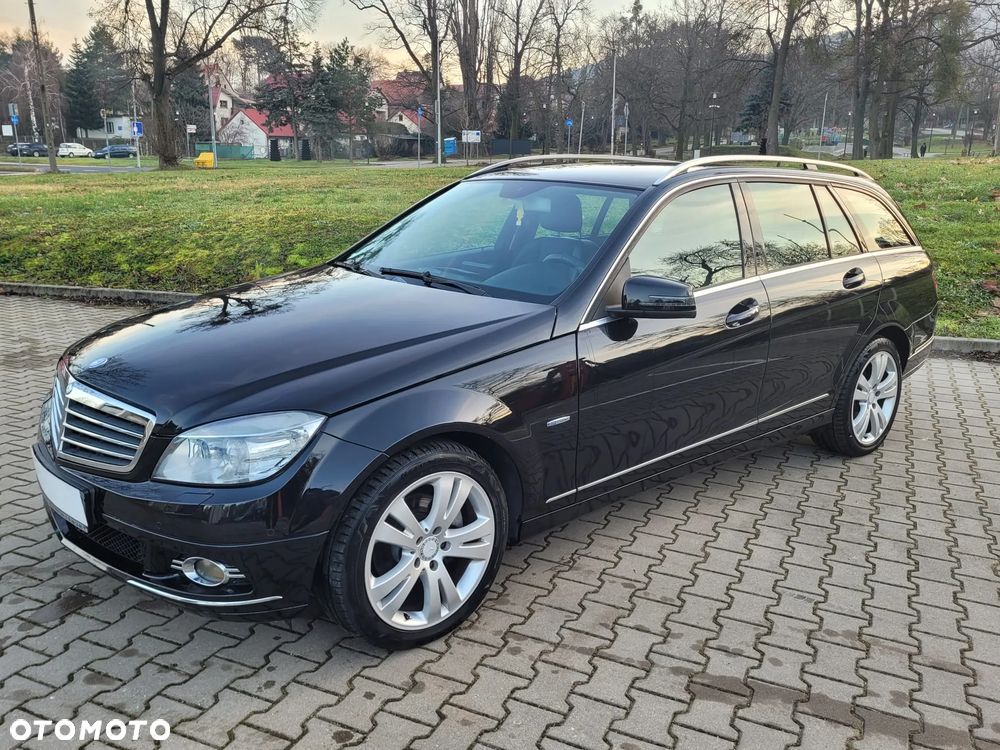 Mercedes-Benz Klasa C 180 Kompressor BlueEFFICIENCY Elegance