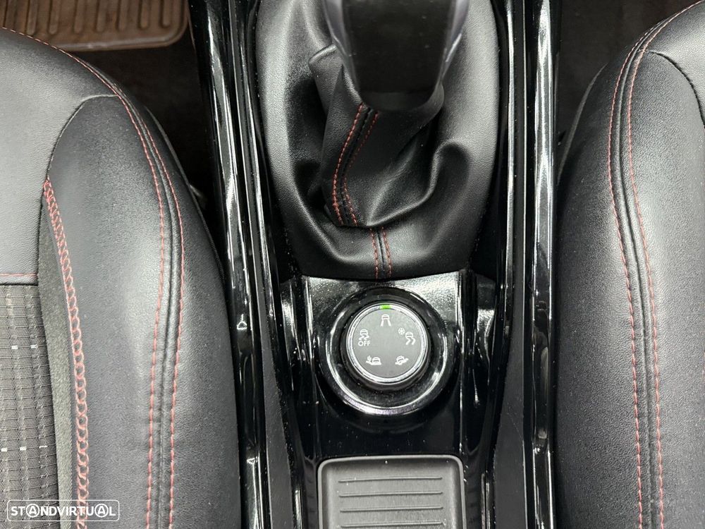 Peugeot 2008 1.2 PureTech GT Line - 25