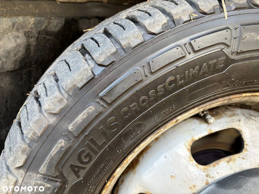 Iveco DAILY 35C15 - 15