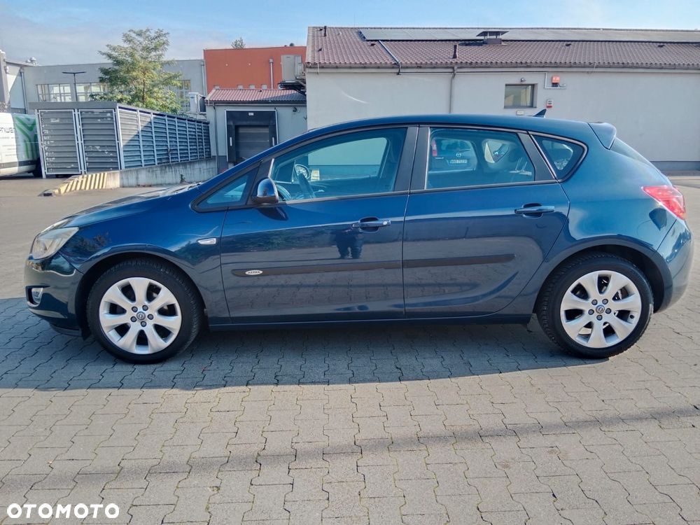Opel Astra - 4