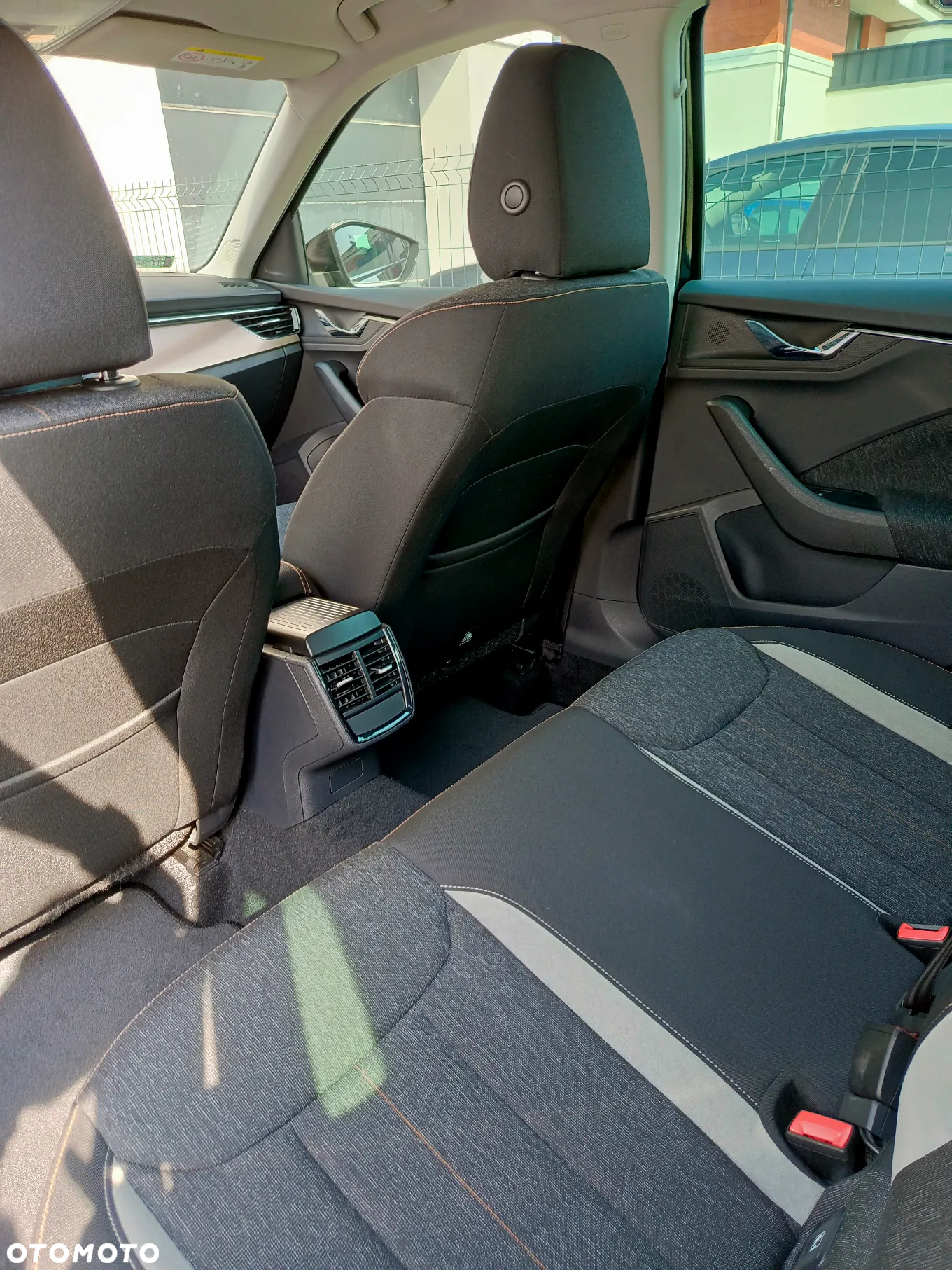 Skoda Kamiq 1.0 TSI Style DSG - 9